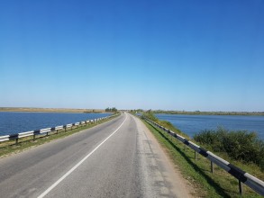 En stop : entre Denisovka et Qostanay